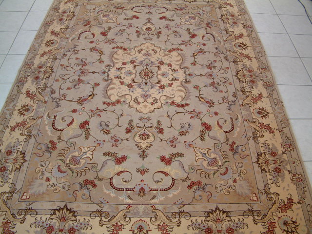Persian rugs and Persian carpets in Michigan.