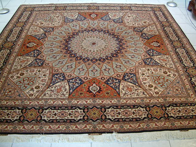 Tabriz Persian rug #1200, click on the picture or description for more details about the Persian carpets.