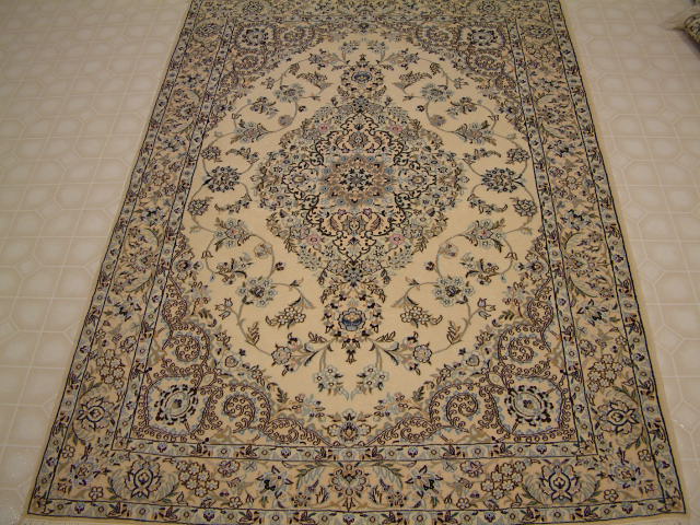 Nain Persian rugs #3161, click on the picture or description for more details about the Persian carpets.