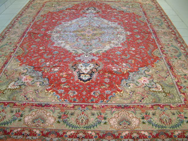 Persian rugs and Persian carpets in Hawaii.