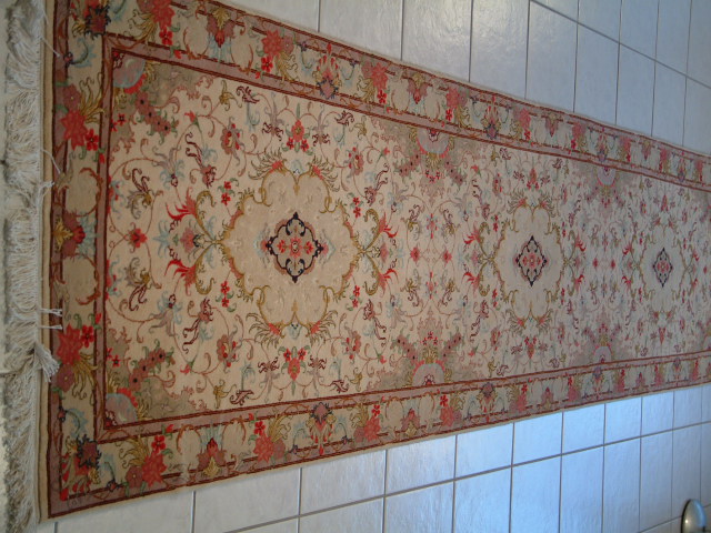 Persian rugs and Persian carpets in Hawaii.