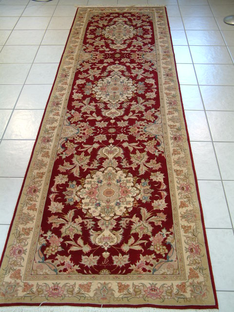 Tabriz Persian rug #4084, click on the picture or description for more details about the Persian carpets.