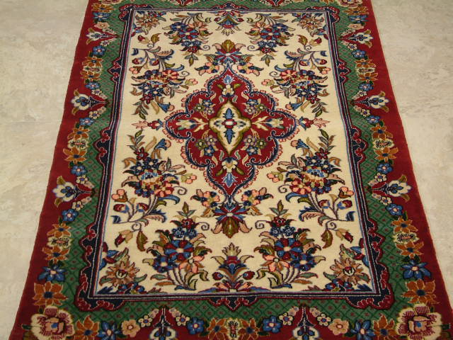 Isfahan Persian rug #2118, click on the picture or description for more details about the Persian carpets.