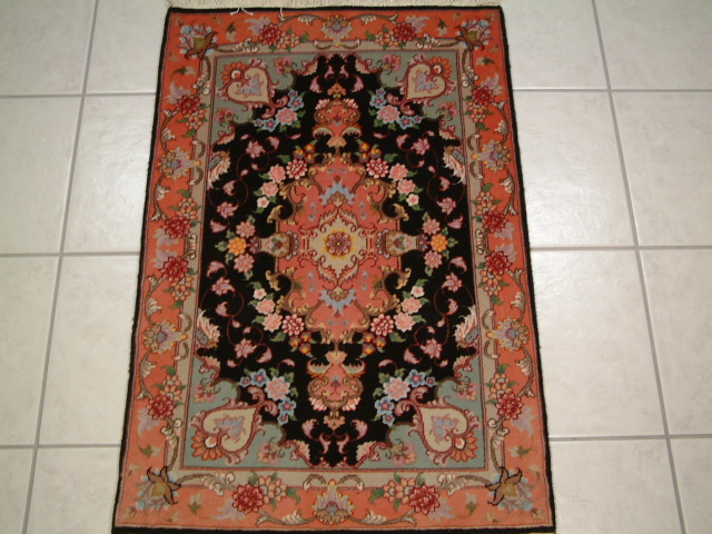 Tabriz Persian rug #2075, click on the picture or description for more details about the Persian carpets.