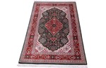 4ft 120cm green geometric silk qum persian rug