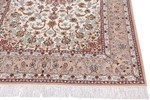 7ft 5ft silk isfahan carpet