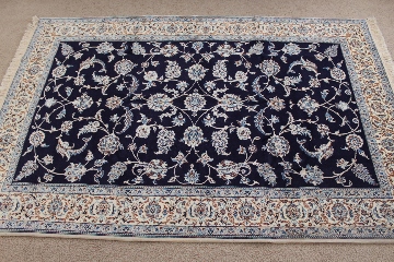 6x4 500kpsi Nain 6Lah Persian rug. Very fine Nain Persian carpet with lots of silk highlights.