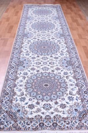 Nain 6Lah Persian rug runner. Very fine Nain Persian carpet runner with lots of silk highlights.